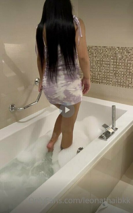 Foto di nudo di fuga di OnlyFans di Leonathaibkk