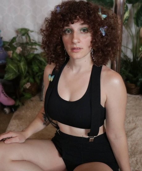 Foto di nudo di fuga di OnlyFans di Britanny Simon