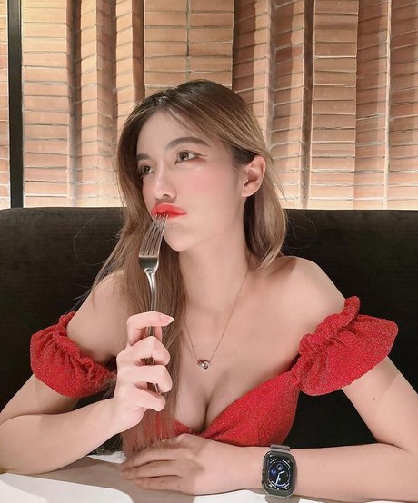 Foto di nudo di fuga di OnlyFans di Icychaa