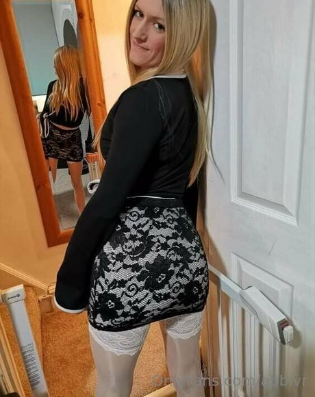 Foto di nudo di fuga di OnlyFans di Abbivr