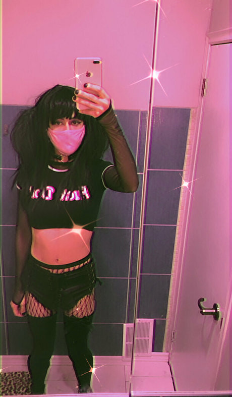 Tinysexilexi666