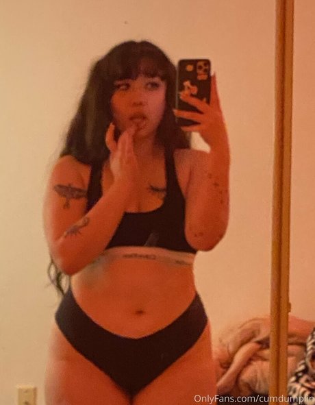 Foto di nudo di fuga di OnlyFans di Cumdumplin