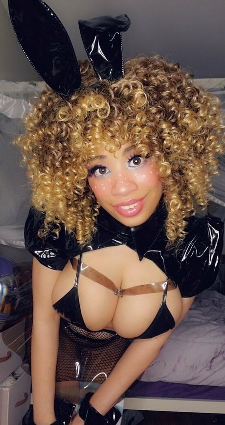 Foto di nudo di fuga di OnlyFans di Aaimztako