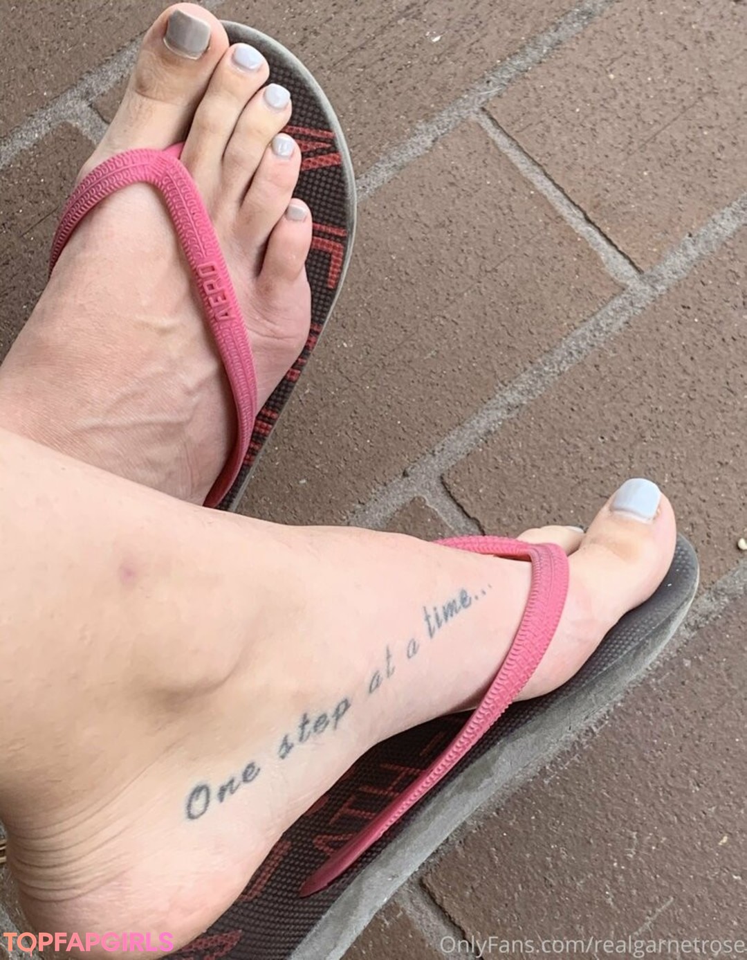 Foto di nudo di fuga di OnlyFans di Realgarnetrose #6 Foto di nudo di fuga di OnlyFans di Realgarnetrose #6