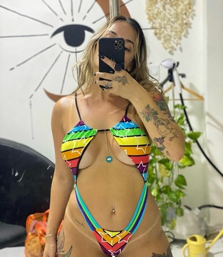 Foto di nudo di fuga di OnlyFans di Sil Sexy Pole