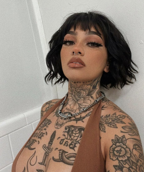 Foto di nudo di fuga di OnlyFans di Tia Maria