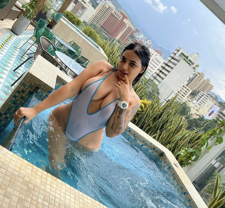 Foto di nudo di fuga di OnlyFans di Salommecruz