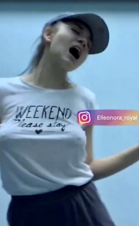 Foto di nudo di fuga di OnlyFans di Elleonora Royal