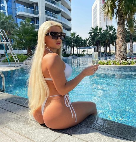 Foto di nudo di fuga di OnlyFans di Jelena Savic