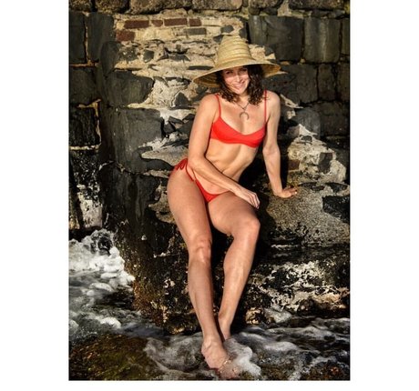 Shantel Vansanten