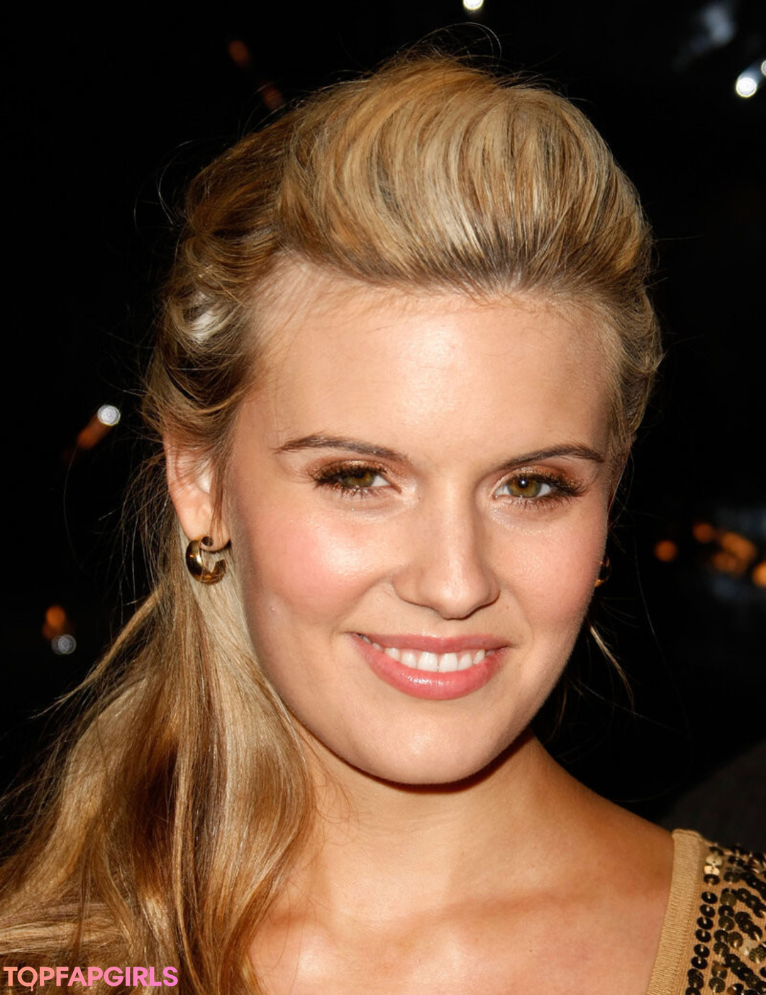 Foto di nudo di fuga di OnlyFans di Maggie Grace #26 Foto di nudo di fuga di OnlyFans di Maggie Grace #26
