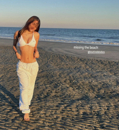 Foto di nudo di fuga di OnlyFans di Nina Gessler