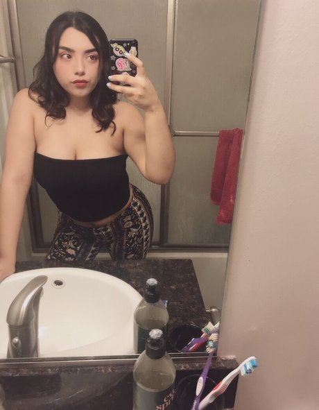 Foto di nudo di fuga di OnlyFans di April Maribel Espinoza