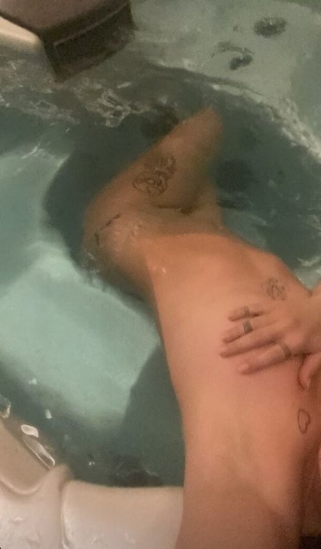 Foto di nudo di fuga di OnlyFans di Tzouma Mym