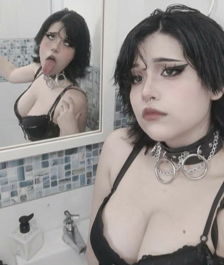Foto di nudo di fuga di OnlyFans di Pampammyh