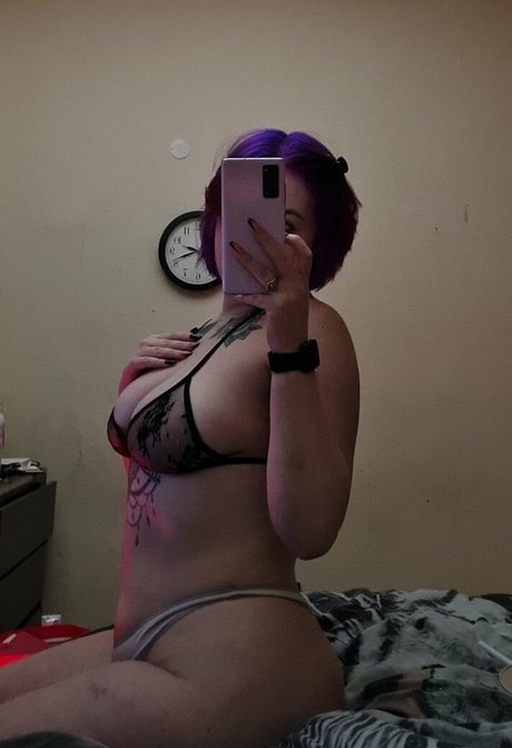Foto di nudo di fuga di OnlyFans di Megr0se