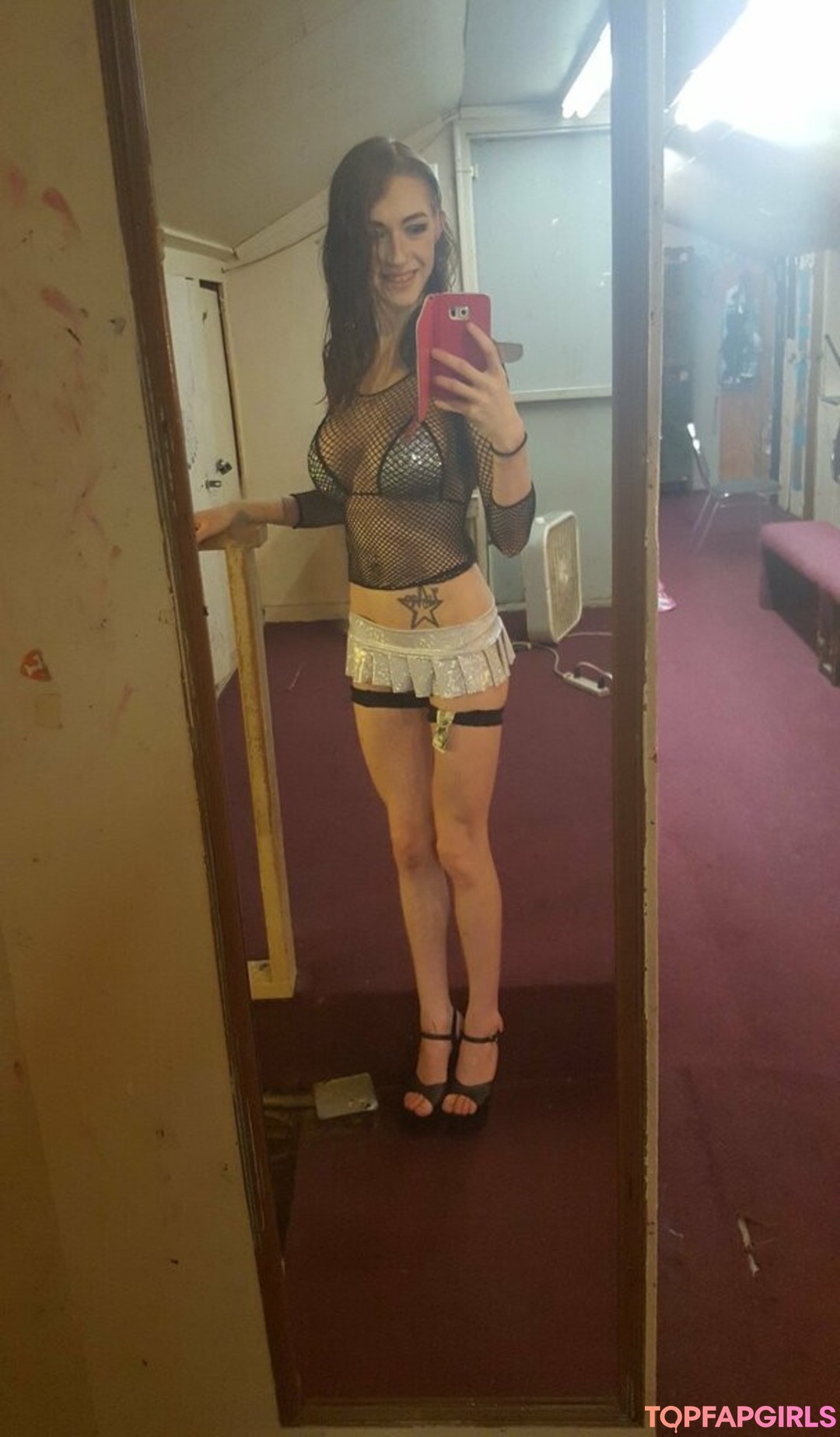 Foto di nudo di fuga di OnlyFans di Karleigh Rogers #7 Foto di nudo di fuga di OnlyFans di Karleigh Rogers #7
