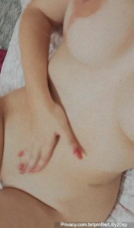 Foto di nudo di fuga di OnlyFans di Lilly Sp
