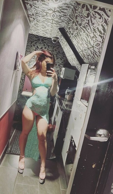 Foto di nudo di fuga di OnlyFans di Angelenarowex