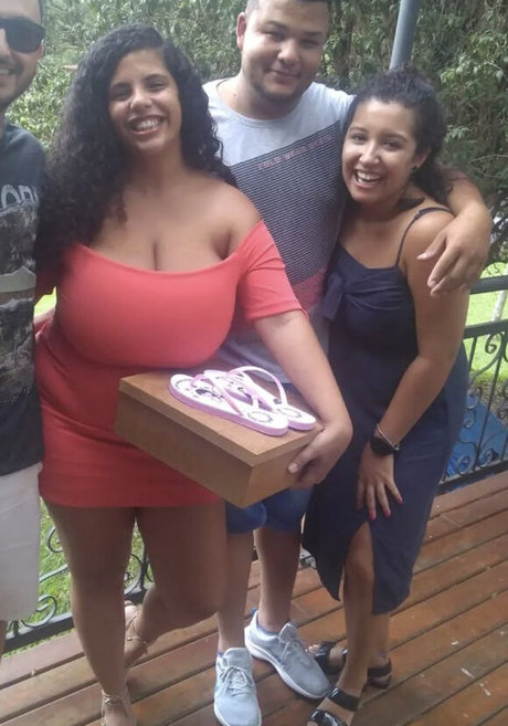 Foto di nudo di fuga di OnlyFans di Mayla Coimbra