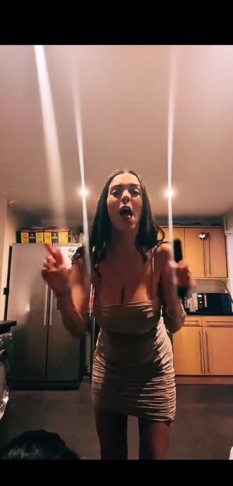 Foto di nudo di fuga di OnlyFans di Chelsea Rowlinson