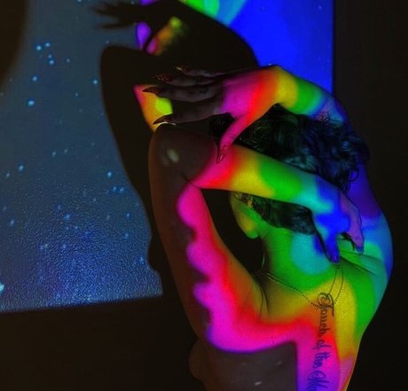 Foto di nudo di fuga di OnlyFans di Gualaguna