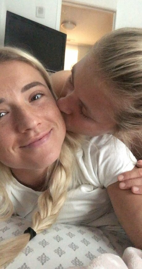 Foto di nudo di fuga di OnlyFans di Kristie Mewis