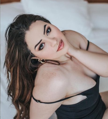 Foto di nudo di fuga di OnlyFans di Fabricia Freitas