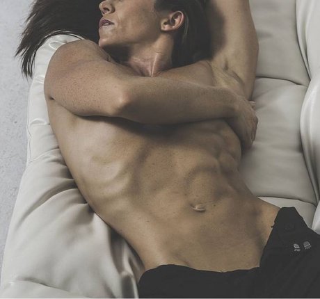 Foto di nudo di fuga di OnlyFans di Tana Swink