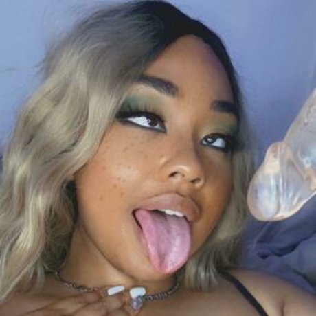 Foto di nudo di fuga di OnlyFans di Iris Black
