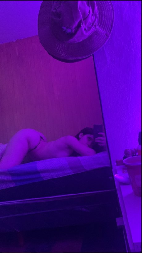 Foto di nudo di fuga di OnlyFans di Rebecayael