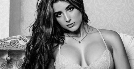 Foto di nudo di fuga di OnlyFans di Estefania Sierra