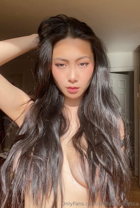 Foto di nudo di fuga di OnlyFans di Stella Francesca