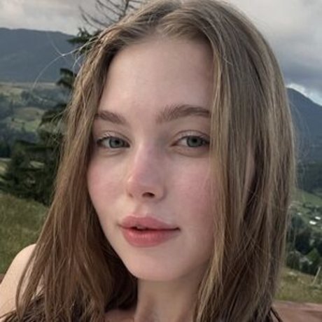 Foto di nudo di fuga di OnlyFans di Yourfauna