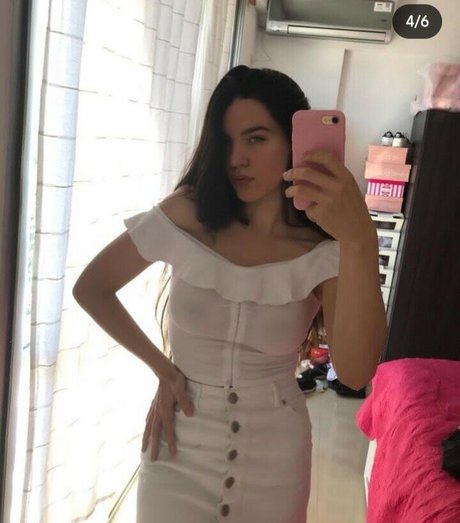 Foto di nudo di fuga di OnlyFans di Zahiramor
