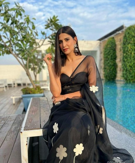 Aahana Kumra
