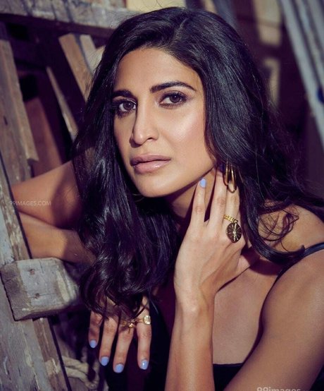 Foto di nudo di fuga di OnlyFans di Aahana Kumra