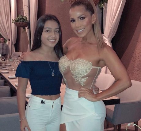 Ana Lucia Vega