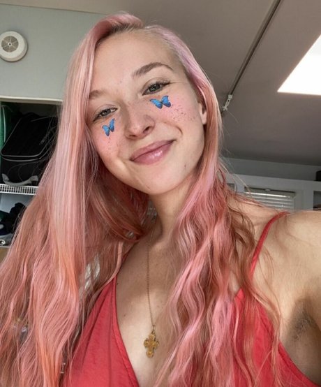 Foto di nudo di fuga di OnlyFans di Beckyythebrat