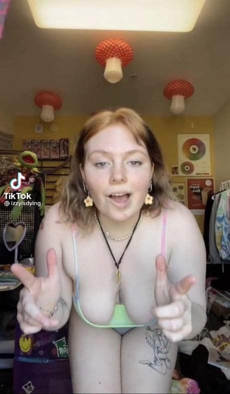 Foto di nudo di fuga di OnlyFans di Izzyisdying