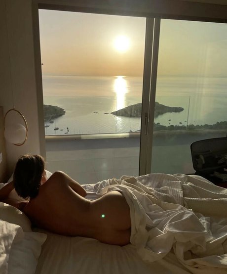 Foto di nudo di fuga di OnlyFans di Andja Lorein