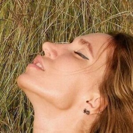 Foto di nudo di fuga di OnlyFans di Innazarya