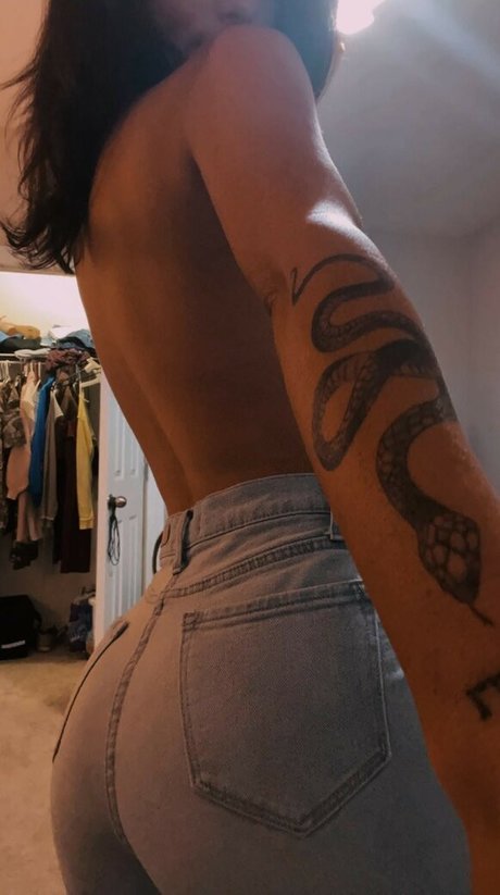 Foto di nudo di fuga di OnlyFans di Harlee