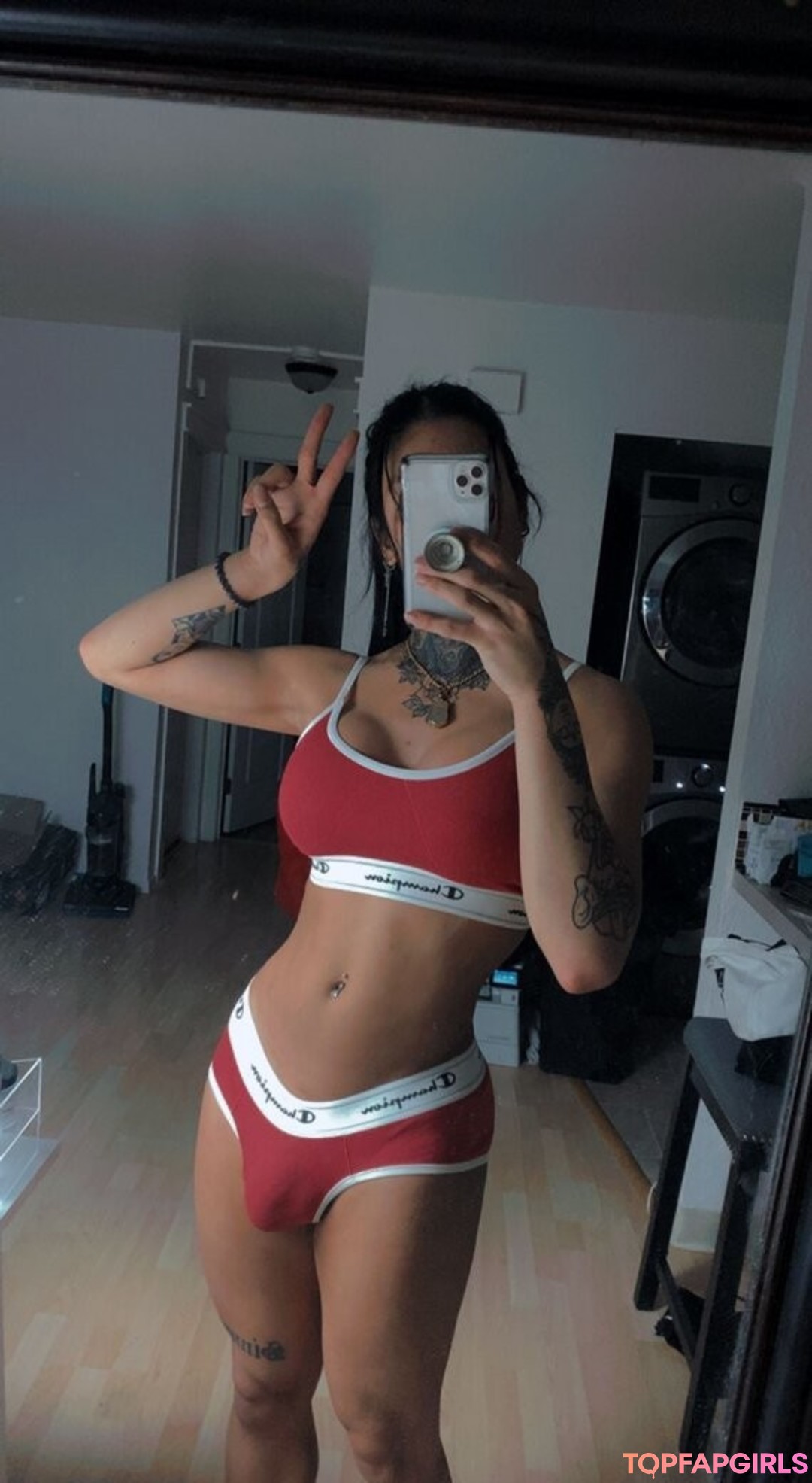 Foto di nudo di fuga di OnlyFans di Nova Valentina #5 Foto di nudo di fuga di OnlyFans di Nova Valentina #5