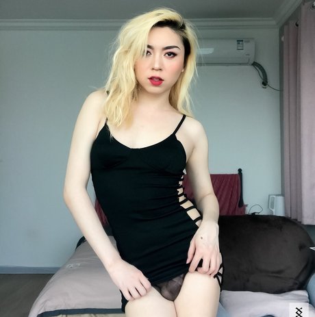 Foto di nudo di fuga di OnlyFans di Sisdon