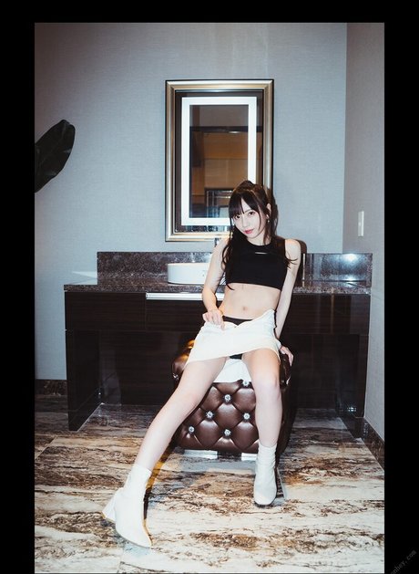 Mia Nanasawa