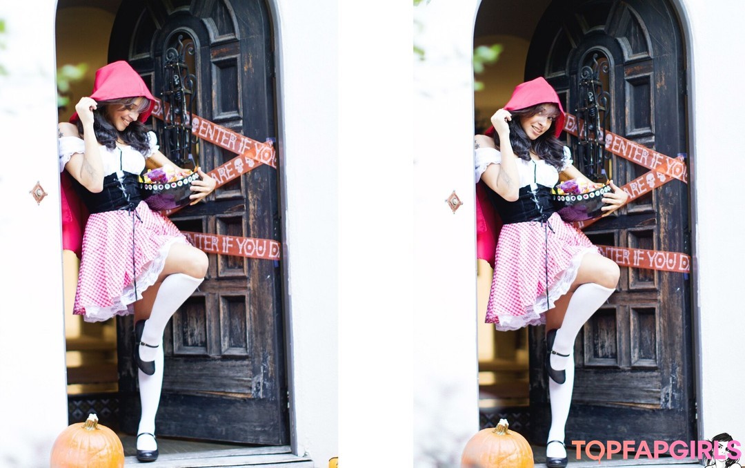 Foto di nudo di fuga di OnlyFans di Sunny Suicide #6 Foto di nudo di fuga di OnlyFans di Sunny Suicide #6