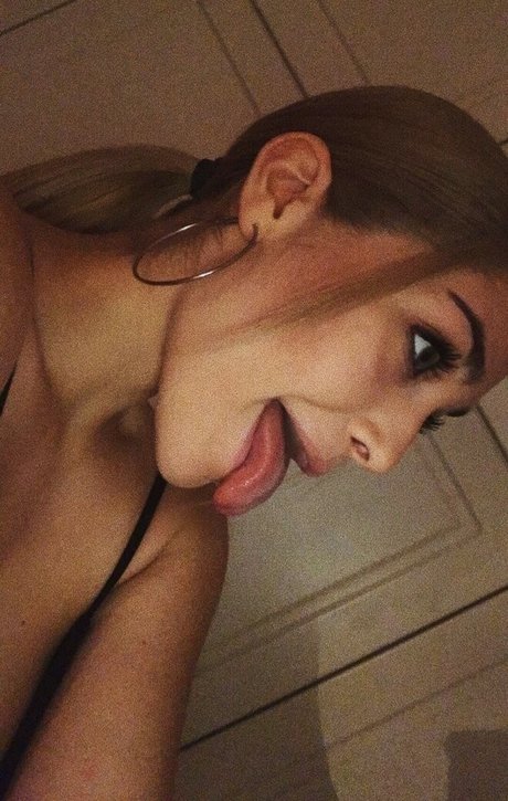 Foto di nudo di fuga di OnlyFans di Georgia Seremeta