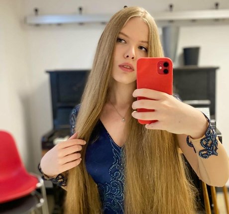 Foto di nudo di fuga di OnlyFans di Eva Gevorgyan
