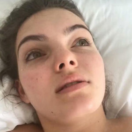 Foto di nudo di fuga di OnlyFans di Camren Bicondova